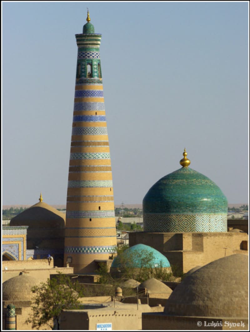 Medresa a minaret Islama Hodži