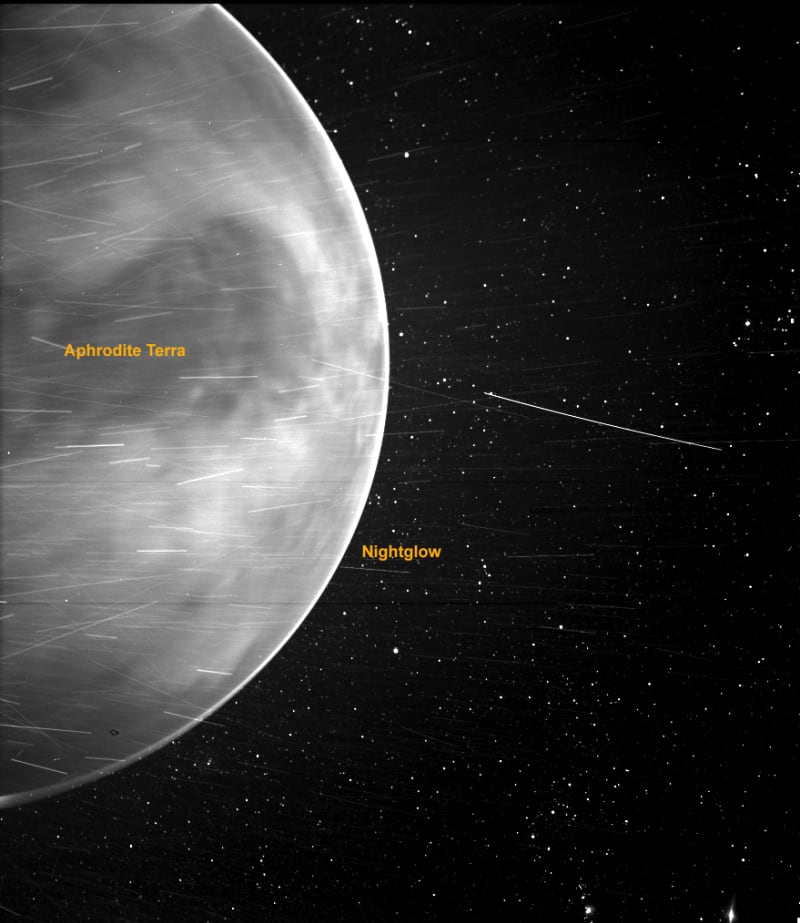 Nová fotka Venuše zachycená soustavou WISPR  verze s popiskem