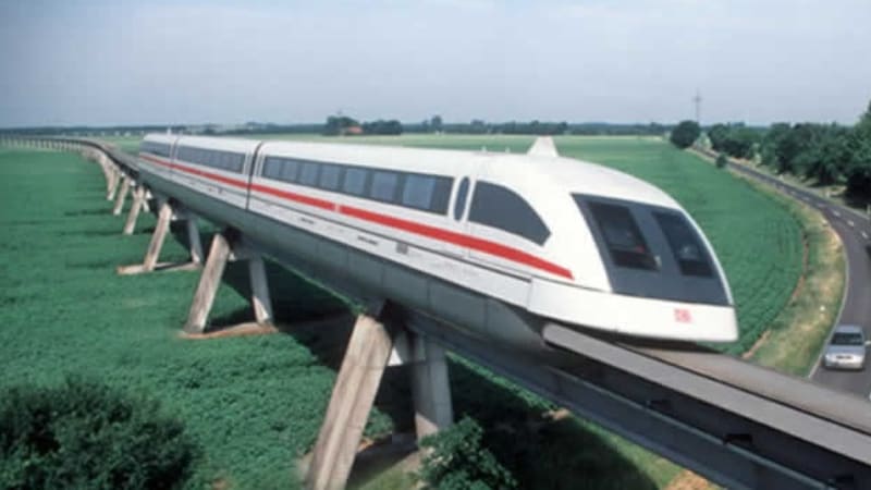 Levitující vlaky jsou budoucností dopravy. Japonci už jeden testují