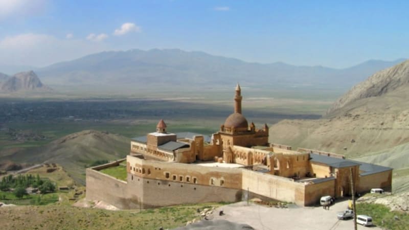 Ararat, král Kurdistánu 