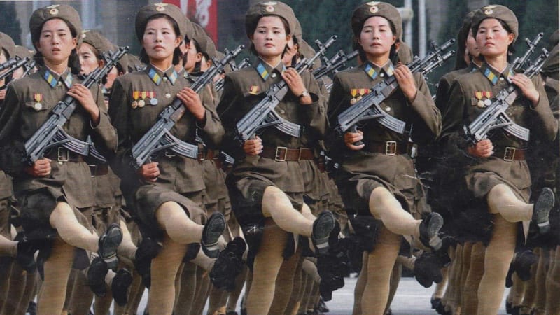 Severokorejská armáda má nové bombastické propagační VIDEO. Otázka je, k čemu: