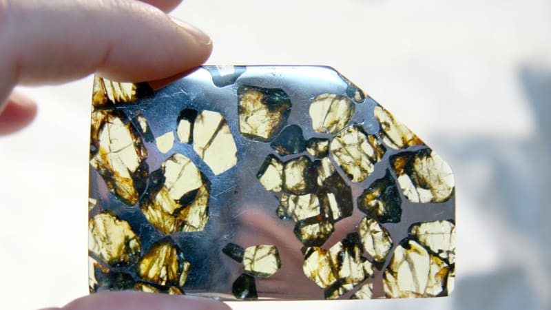 Obří krádež meteoritů překazila policie. Jakou mají kameny z vesmíru cenu?
