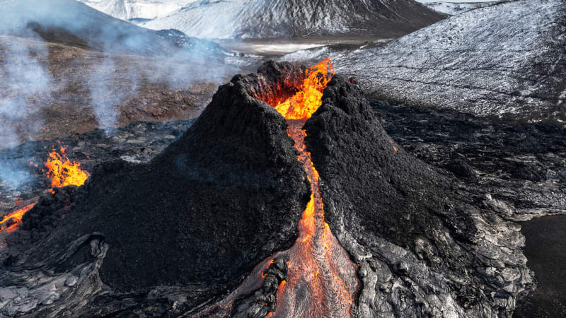 Kupte si sopku: Nejpopulárnější islandský vulkán je na prodej. Čím bude obklopen?