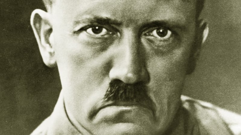 Vše, co jste chtěli vědět o Hitlerově penisu a varlatech – a báli jste se zeptat!