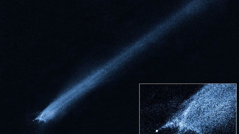 Kolem Země proletí kometa jasnější než Měsíc v úplňku