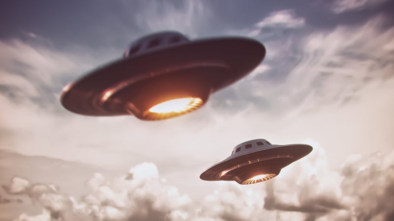UFO ve tvaru koblihy? Záhadný snímek oblohy má několik vysvětlení