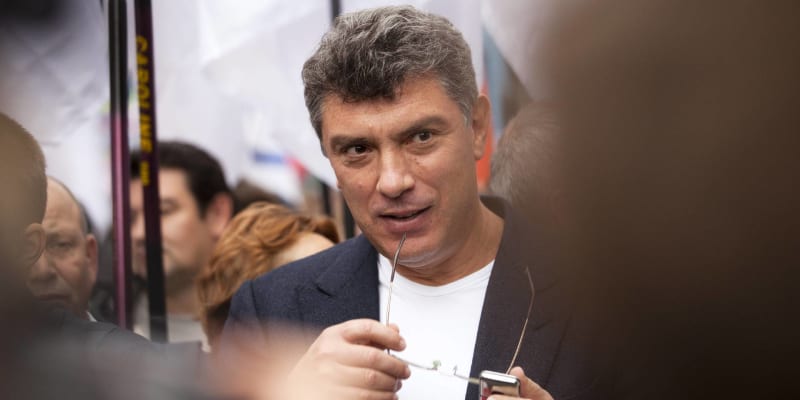 Boris Němcov na jedné z demonstrací v centru Moskvy.