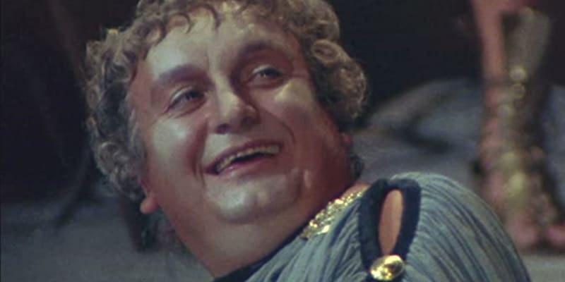 Římský císař Claudius ve filmu Caligula