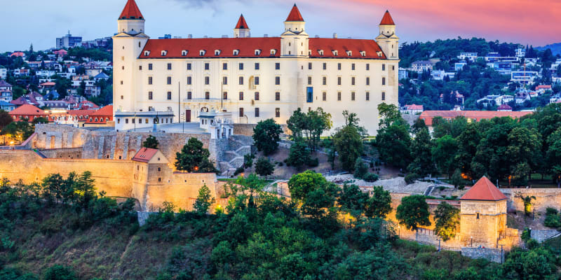 Bratislavský hrad, od 1. ledna 1993 jeden ze symbolů samostatné Slovenské republiky