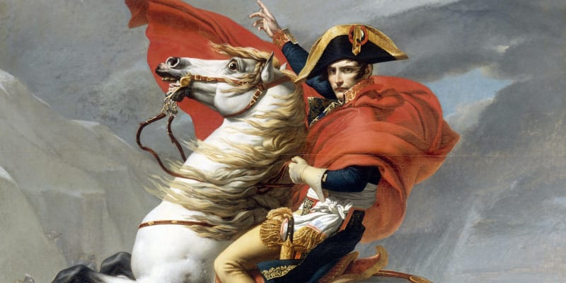 Slavný obraz Napoleon přechází Alpy od Jacquese-Louise Davida