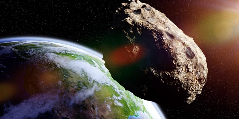 Asteroid mířící k Zemi / ilustrační foto