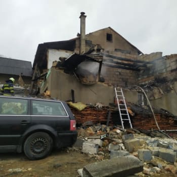 Výbuch rodinného domu v Loučcce na Vsetínsku