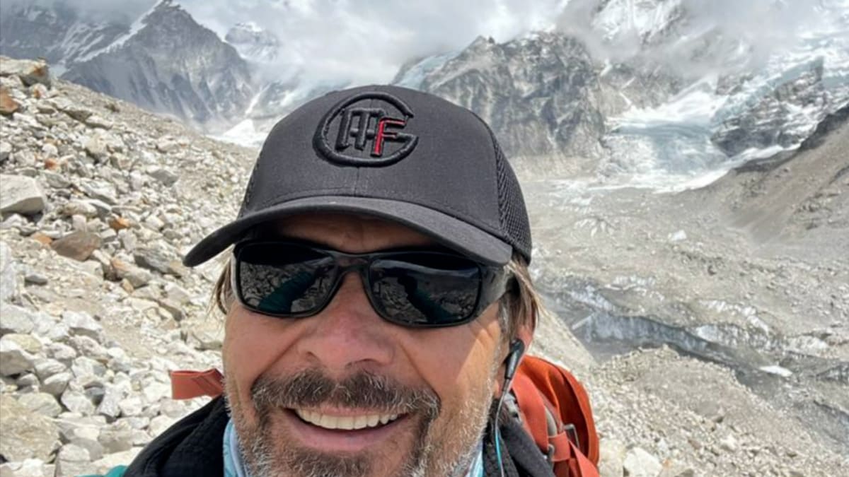 Vojta George Pešek se aktuálně nachází pod Everestem a chystá se na výstup.