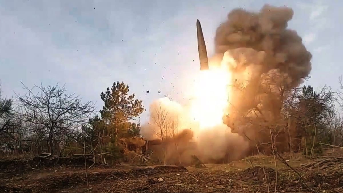 Rusko proti Ukrajině používá také raketový systém Iskander (25. 4.)