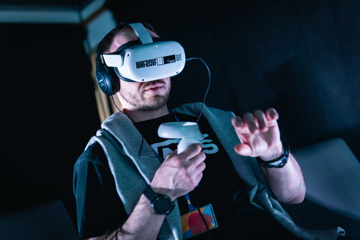 Projekt FutureCity ukázal Prahu budoucnosti ve virtuální realitě.