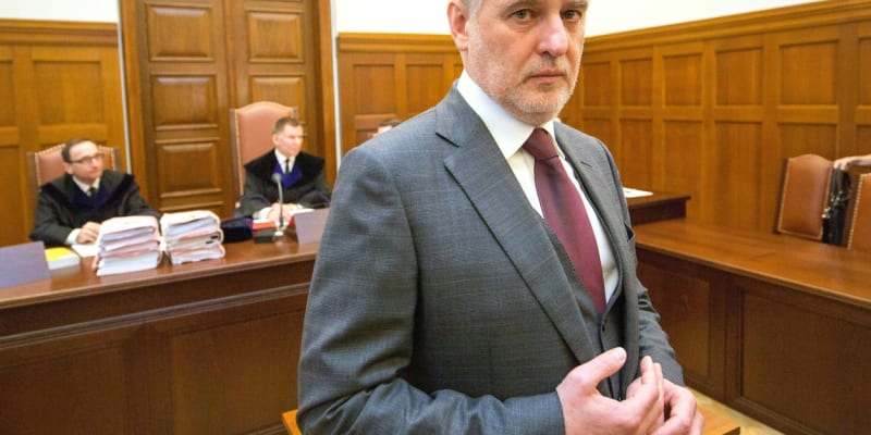 Dmytro Firtaš u soudu ve Vídni v roce 2017