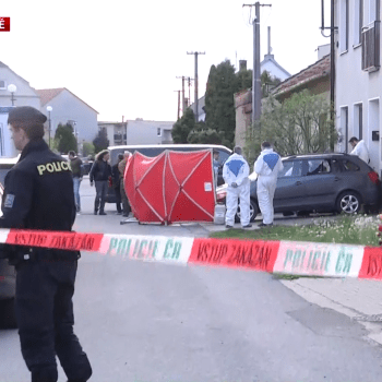 Policisté zasahují po rodinné tragédii v Kostelci na Hané.