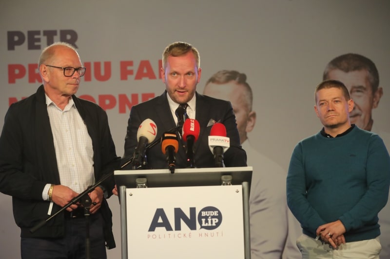 Ivan Pilný, Petr Stuchlík a Patrik Nacher během komunálních voleb 2018