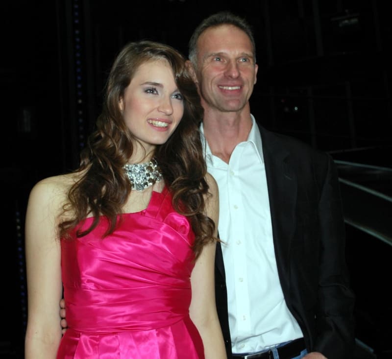 Dominik Hašek s dcerou Dominikou, která je zpěvačkou. 