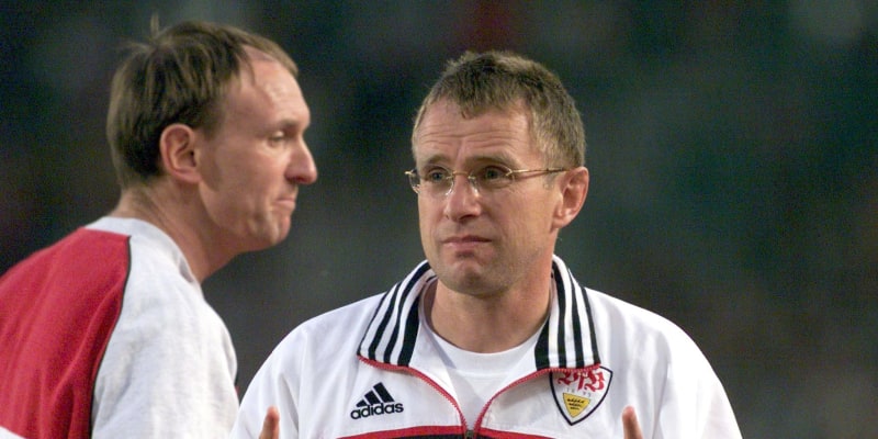 Ralf Rangnick začal svou trenérskou kariéru v první německé bundeslize v klubu VfB Stuttgart. 