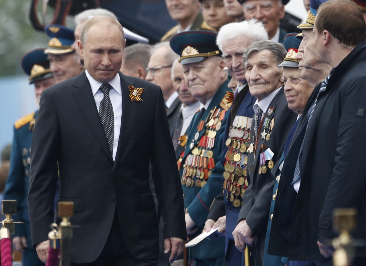 Ruský prezident Vladimir Putin cílí na ukrajinské veterány z 2. světové války.