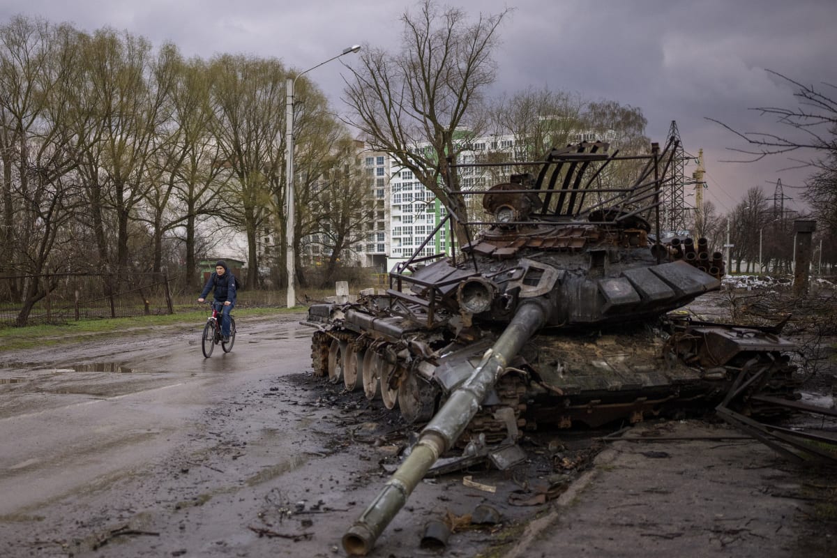 Zničený ruský tank v Černigově, 21. dubna 2022