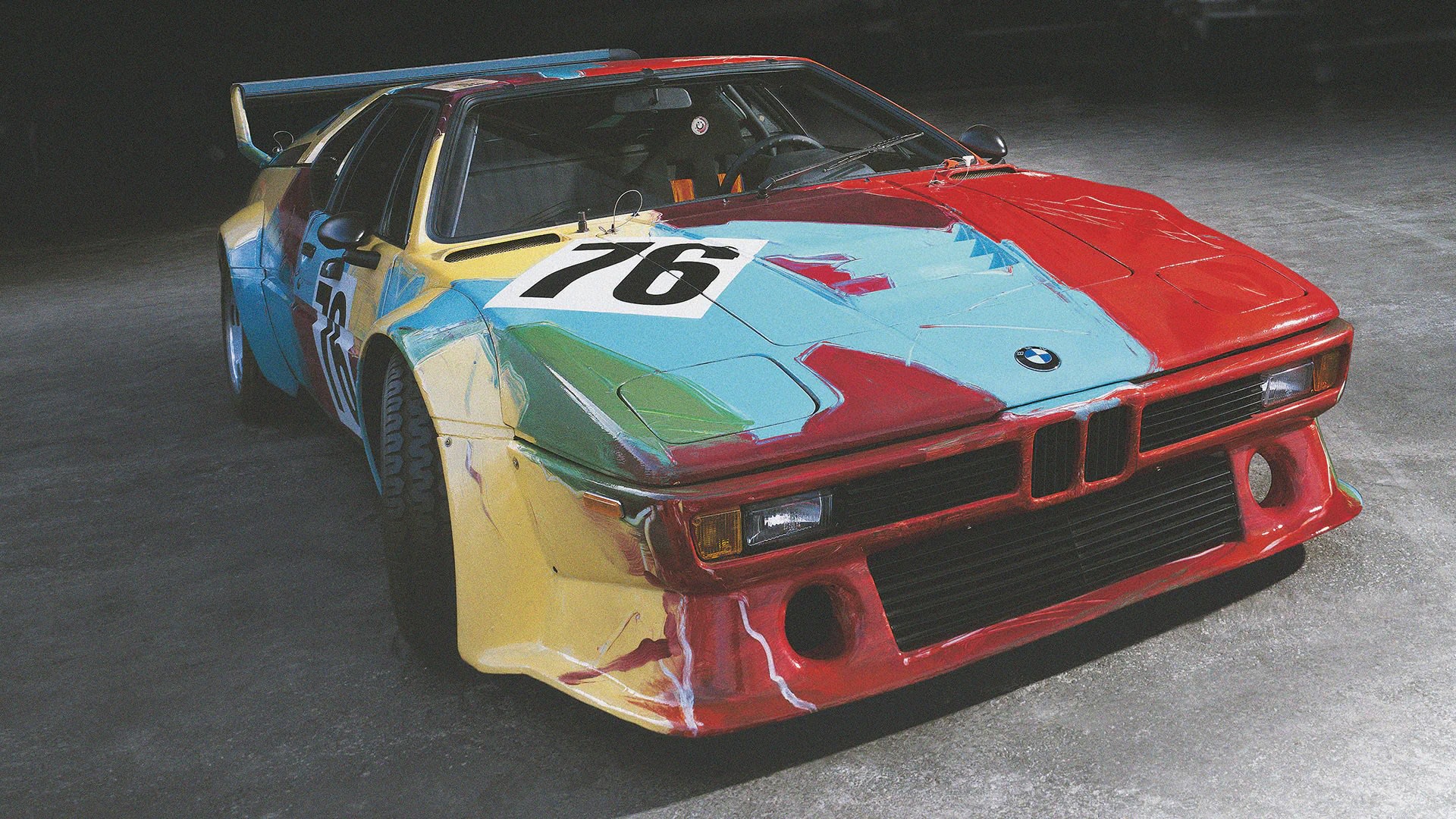 BMW M1 pro závodní skupinu 4 poznamenal svým géniem v roce 1979 Andy Warhol.