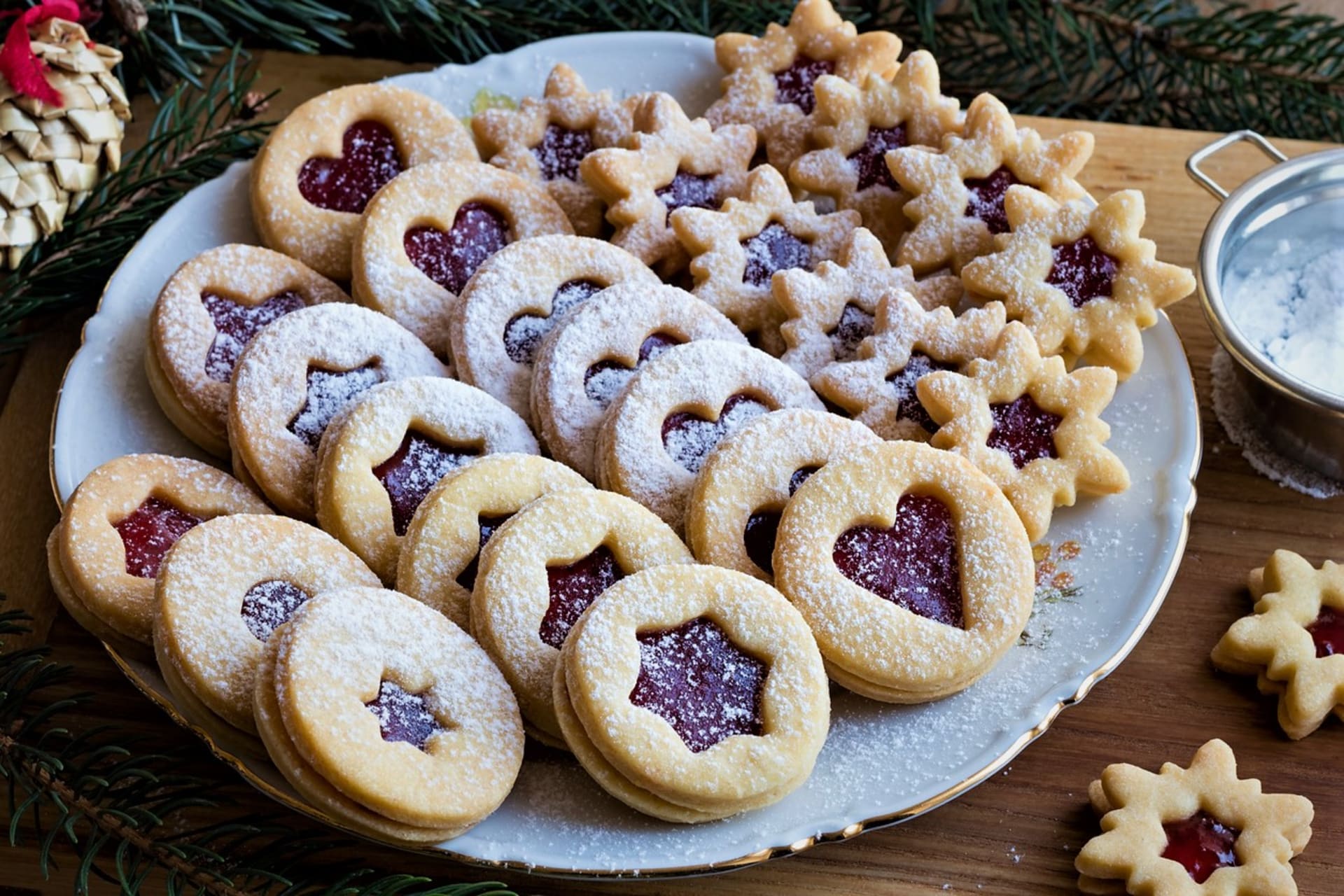 Linecké je oblíbeným druhem vánočního cukroví Beranů. Velkou výhodou pro je, že když je nejhůř, může koupit linecké těsto už hotové