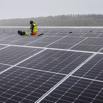 Plovoucí fotovoltaická elektrárna v Německu.