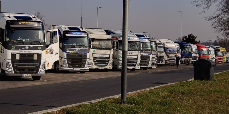 Česko se potýká s nedostatkem odpočívek pro kamiony