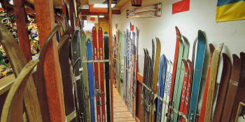 Poklady českého lyžování: Ski muzeum v Harrachově nabízí tisíce exponátů