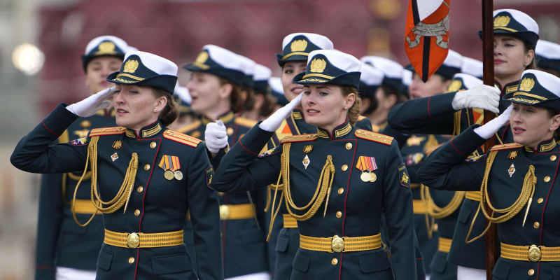 Vojenská přehlídka na Rudém náměstí v Moskvě
