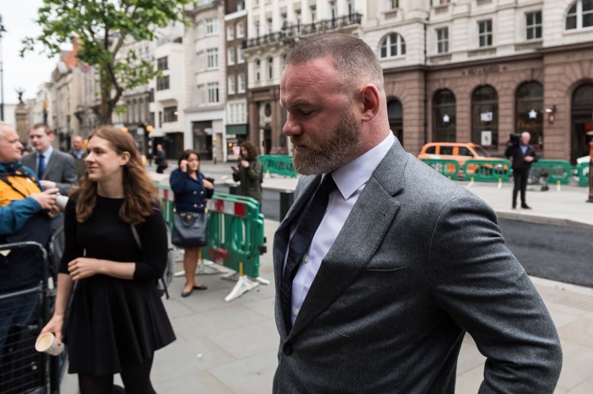 Wayne Rooney figuroval u soudu jako svědek.