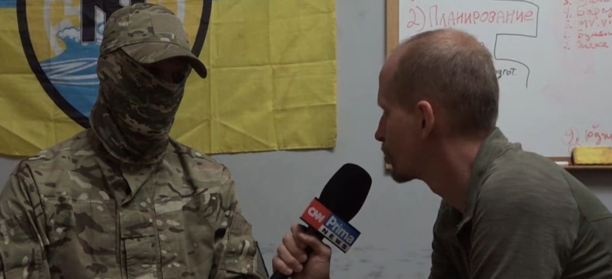 Voják z pluku Azov poskytl rozhovor CNN Prima NEWS.