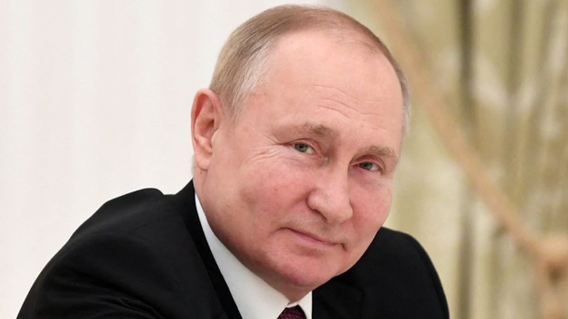Vladimir Putin se chemických zbraní nevzdává