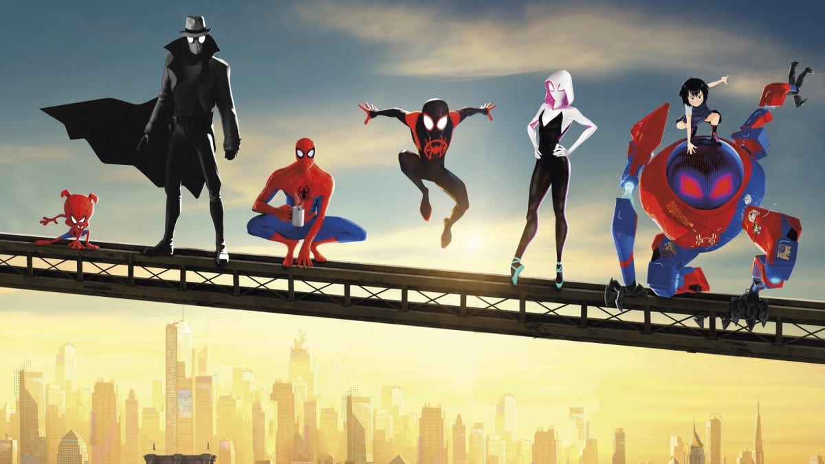 Hravý animák Spider-Man: Paralelní světy rovněž pracuje s myšlenkou různých verzí jedné postavy
