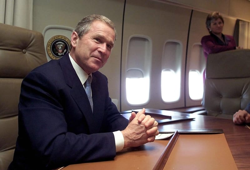 Prezident Bush v roce 2001 rovněž aktivně řešil