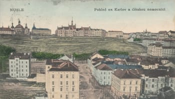 Praha na starých fotkách a pohledech. Místa, která nejspíš vůbec nepoznáte
