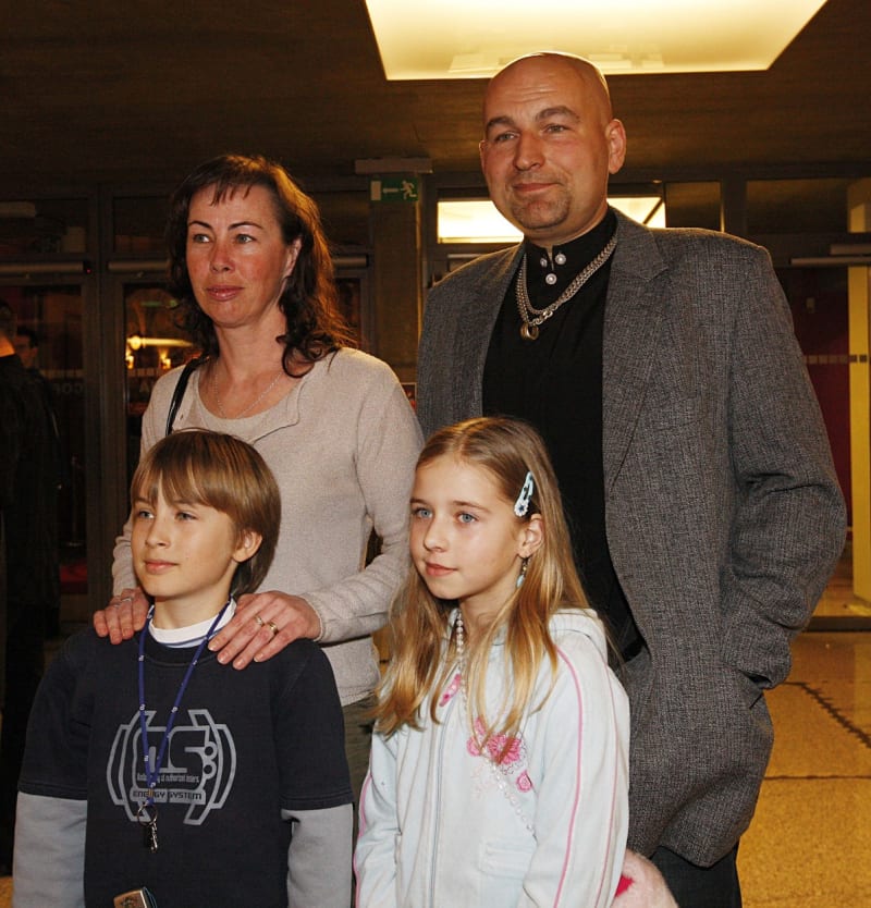 Lou Fannek Hagen s rodinou v roce 2008
