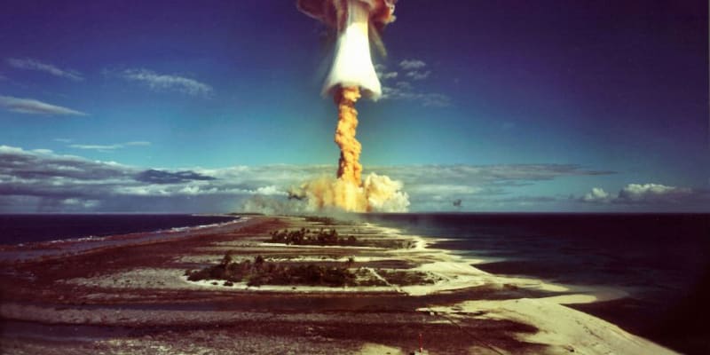 Exploze francouzské jaderné bomby