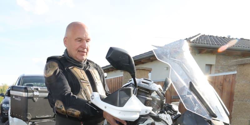 Lou Fanánek Hagen miluje motorky