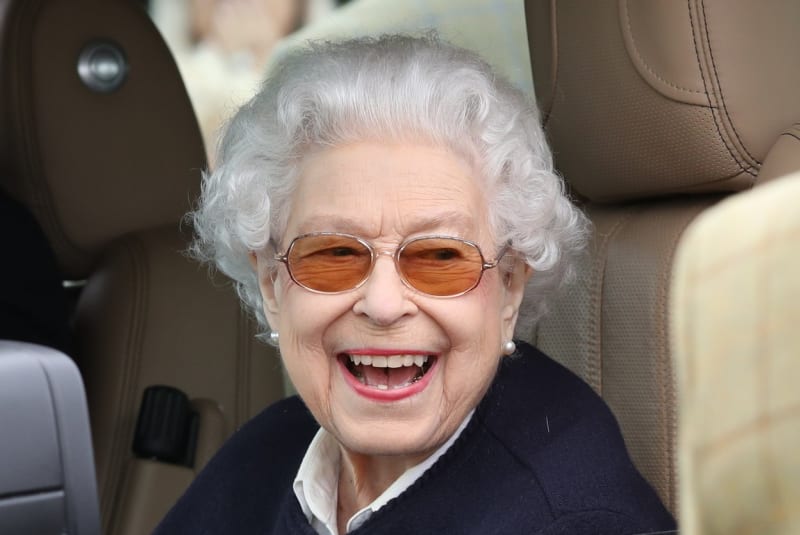 S upřímným úsměvem na rtech. Královna Alžběta II. si užívala královskou Windsorskou koňskou show.