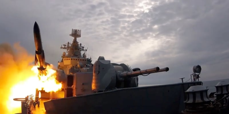 Ruský raketový křižník Moskva, který byl vlajkovou lodí Černomořské flotily, se potopil 14. dubna 2022.