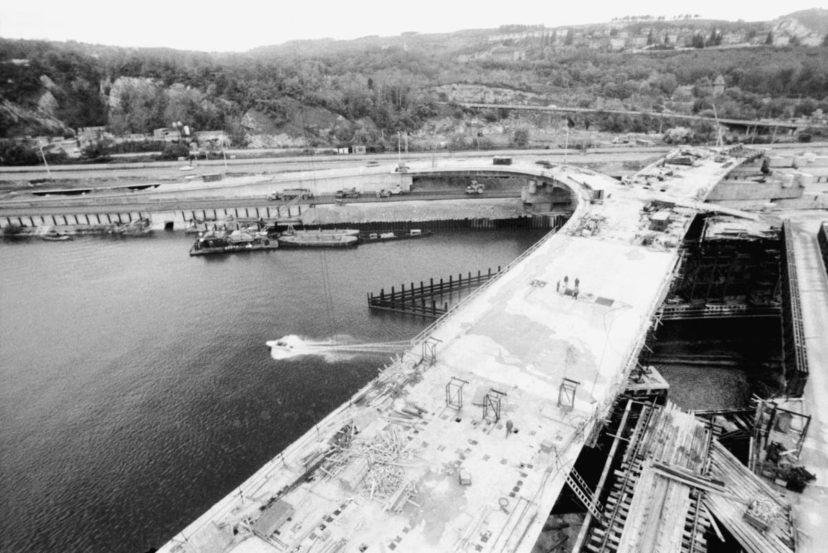 Výstavba Barrandovského mostu (mostu Antonína Zápotockého) 1978-88