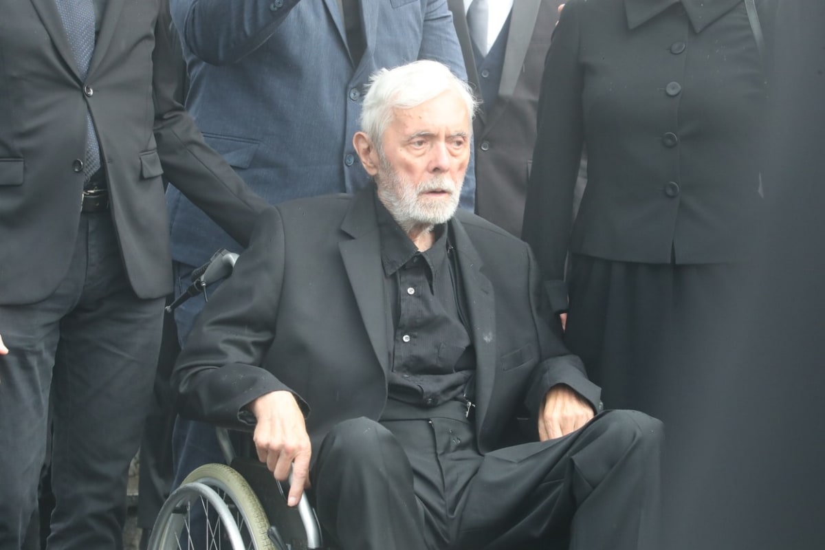 Josef Abrhám na pohřbu své manželky Libuše Šafránkové