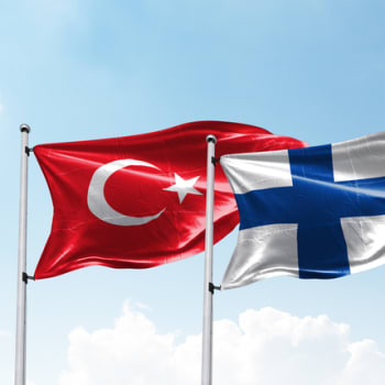 Vlajky Turecka, Finska a Švédska