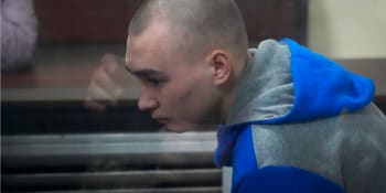 Ruský voják u soudu přiznal, že zabil civilistu. Shnij ve vězení, vzkázala mu vdova