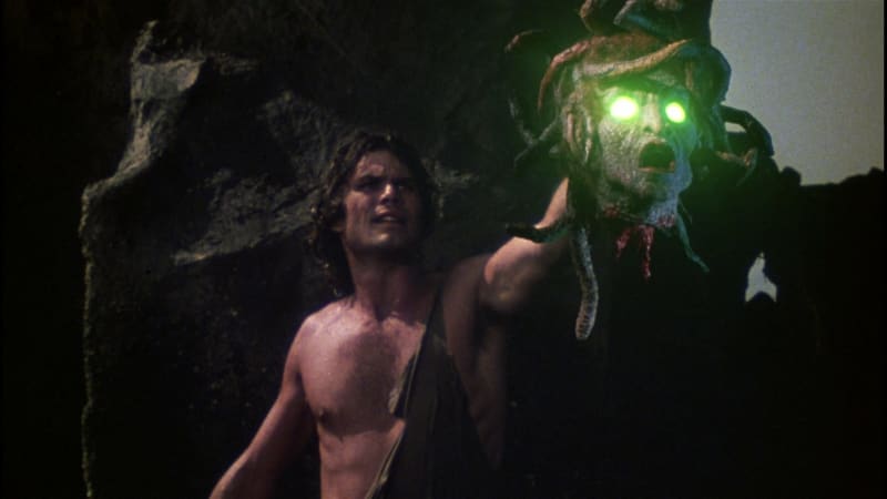 Perseus porazil Medúsu v Souboji titánů (1981)
