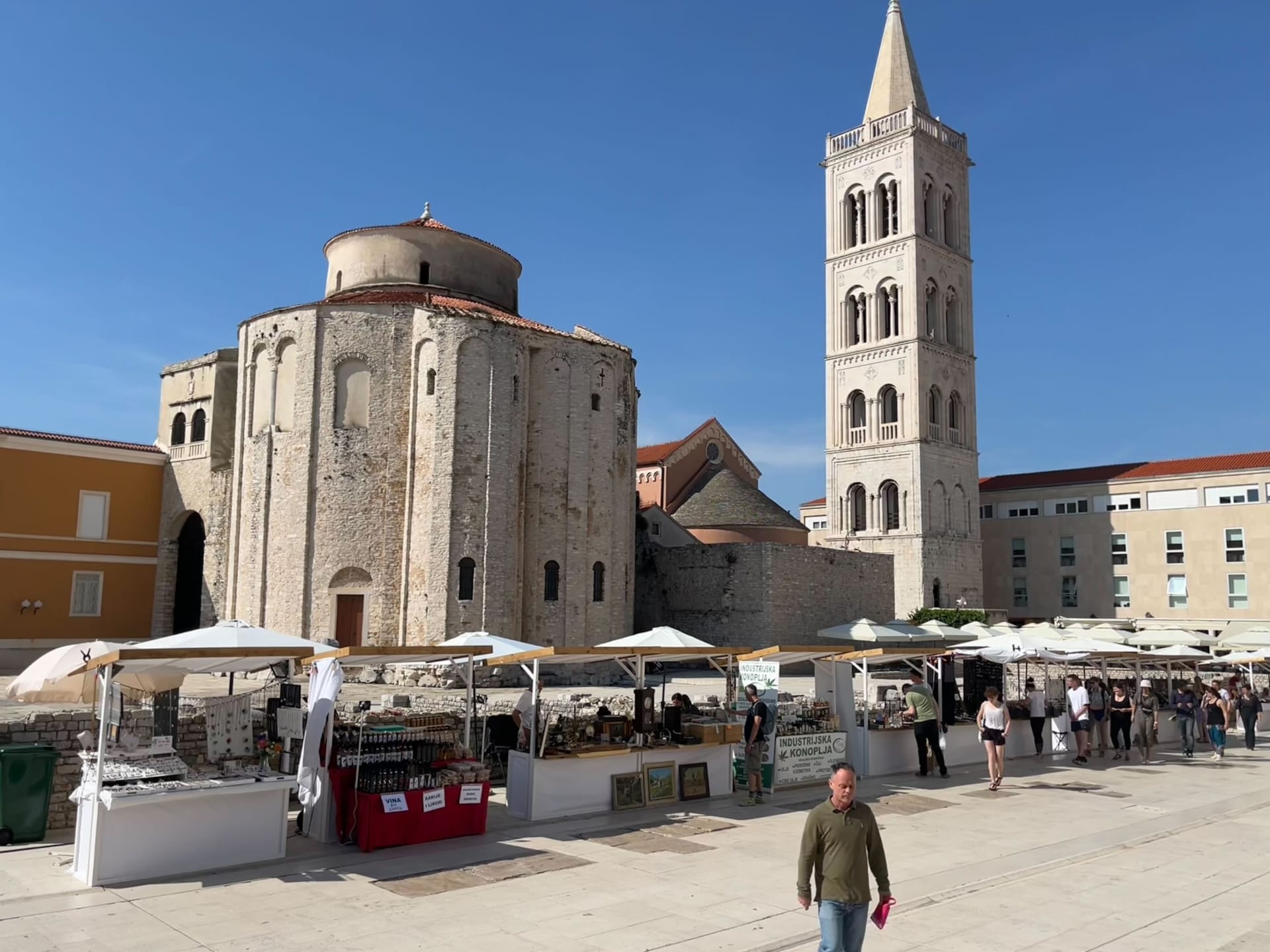 Římské fórum v Zadaru je největší na východní straně Jaderské moře.
