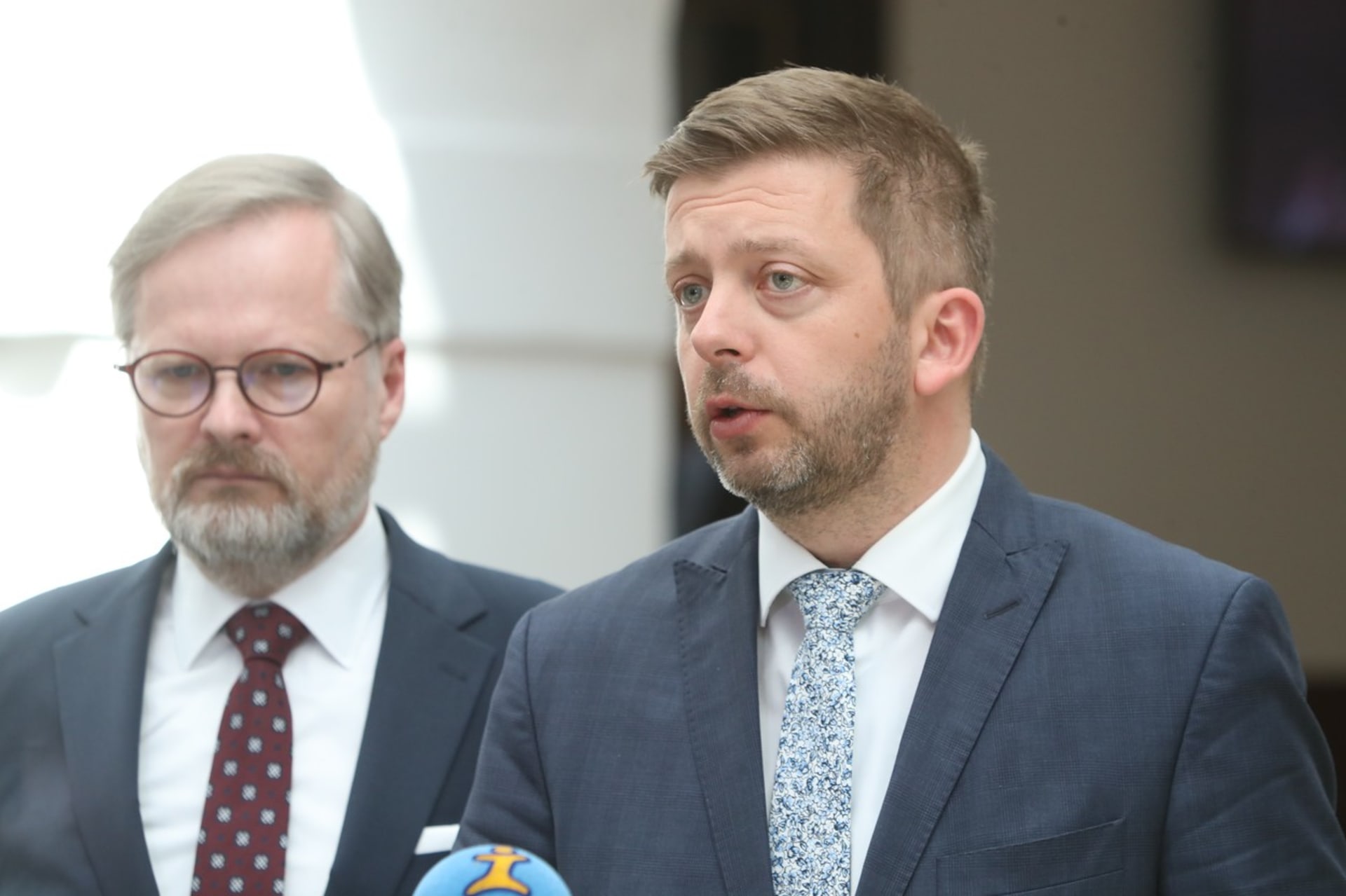Premiér Petr Fiala (ODS) a ministr vnitra Vít Rakušan (STAN)
